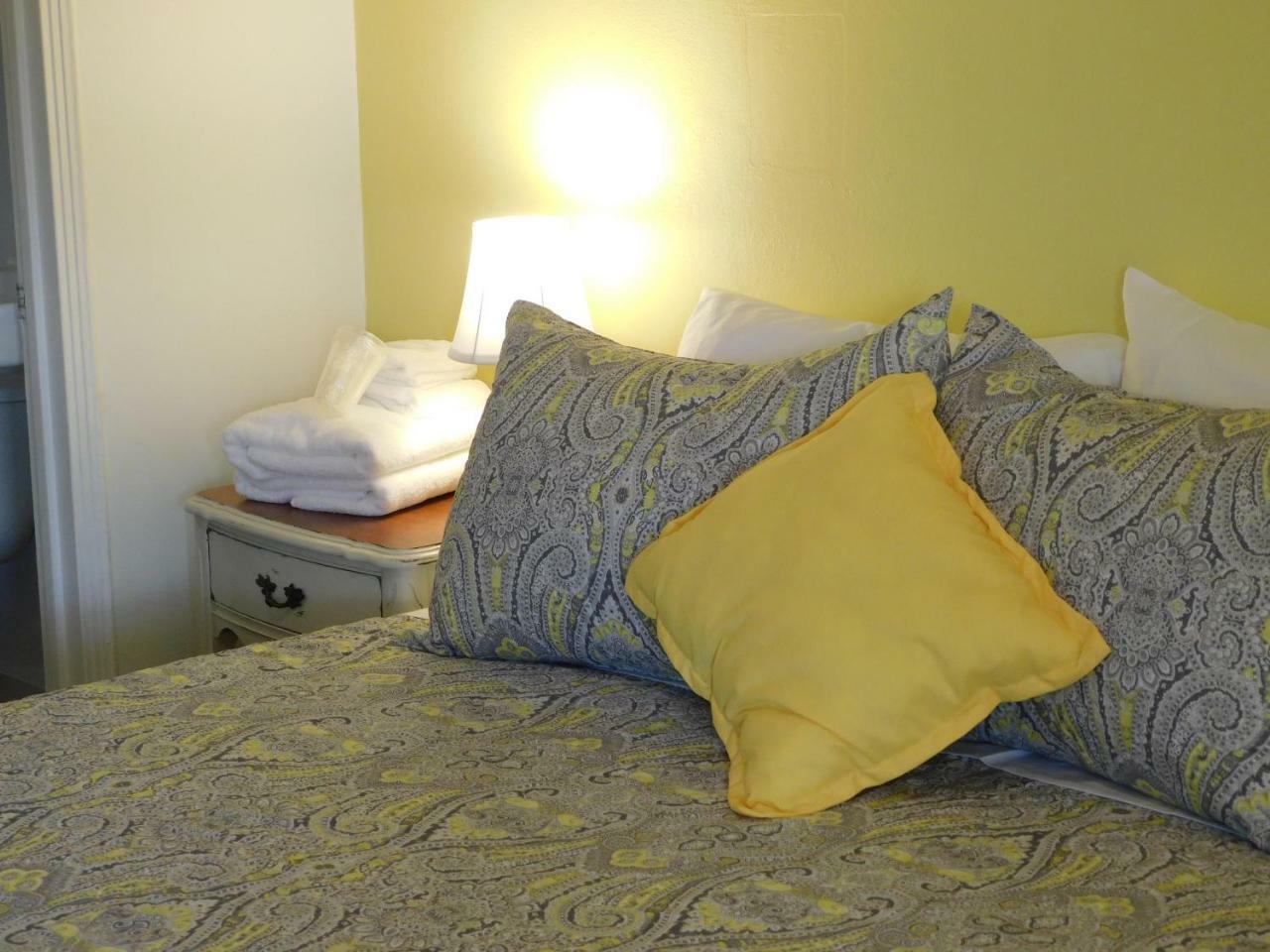 Spruce Pine Inn מראה חיצוני תמונה