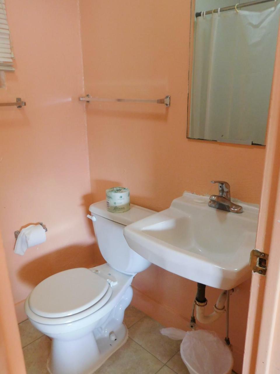 Spruce Pine Inn מראה חיצוני תמונה
